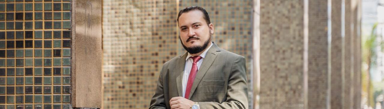 Dr Rodrigo Castanheira